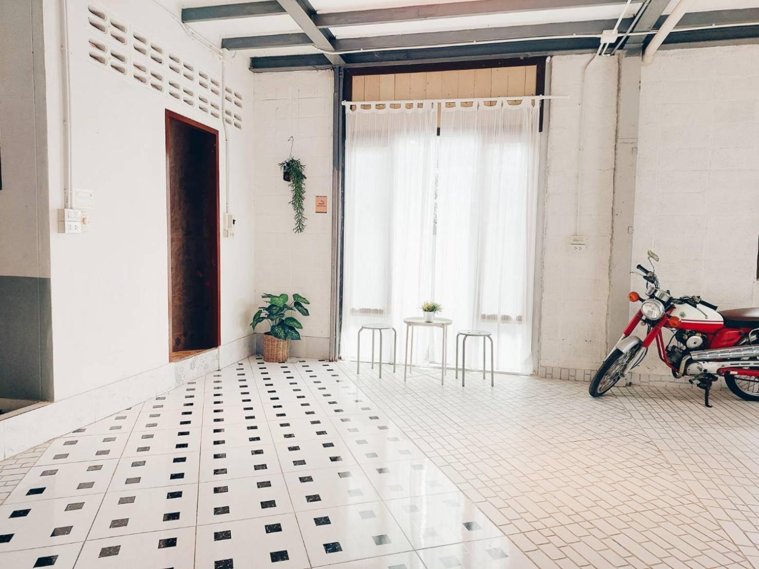 Apartamento The Warehouse - Ayutthaya Exterior foto
