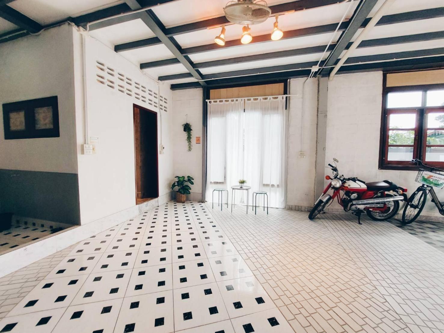 Apartamento The Warehouse - Ayutthaya Exterior foto